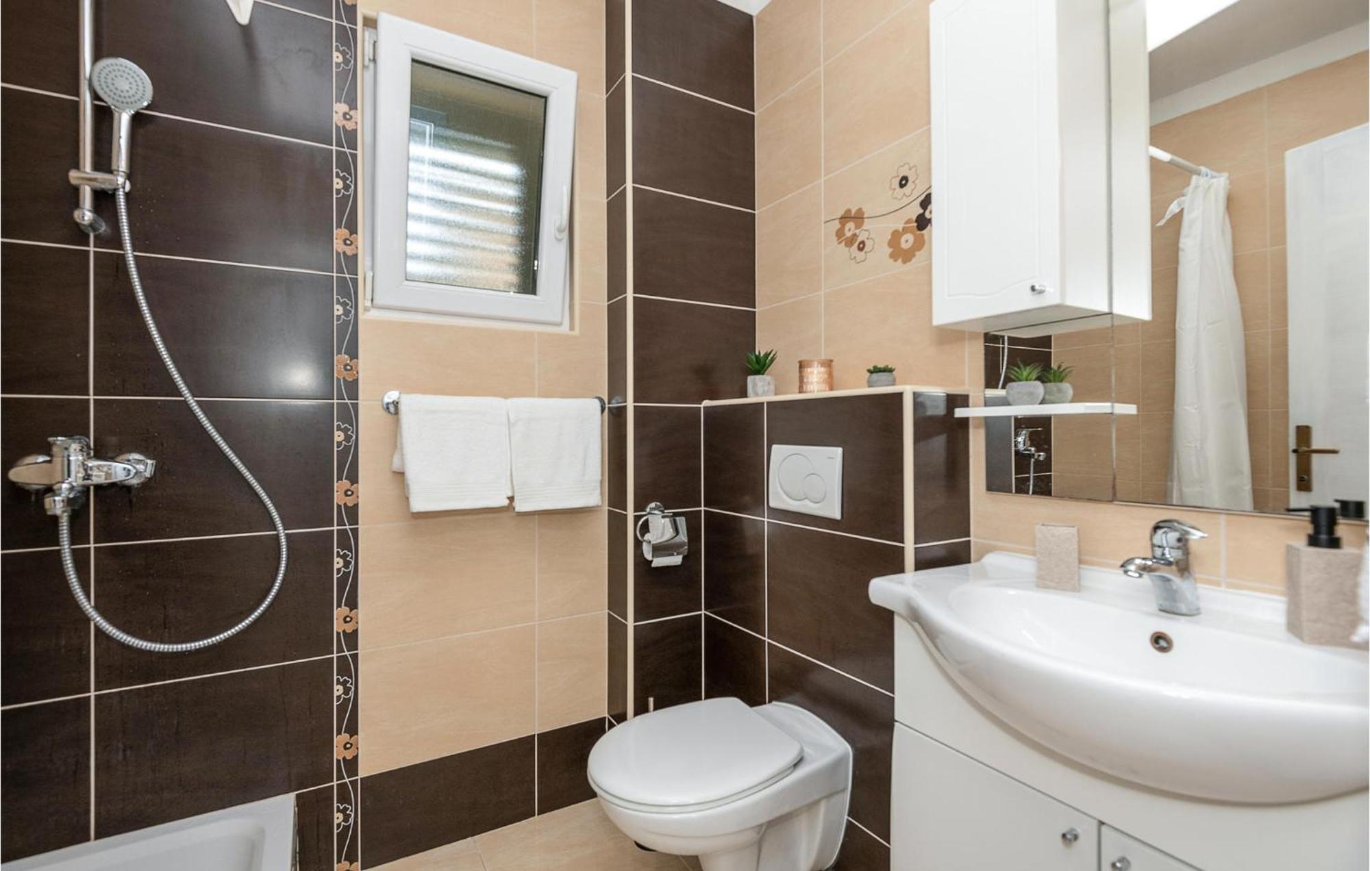 In With Kitchen Makarska